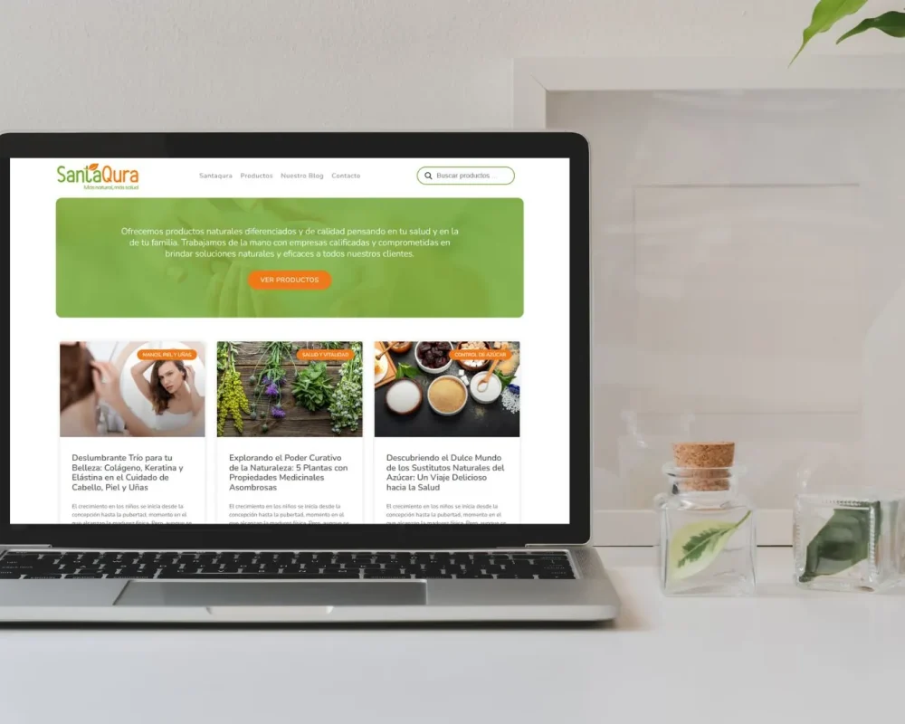 mockup-santaqura.webp
